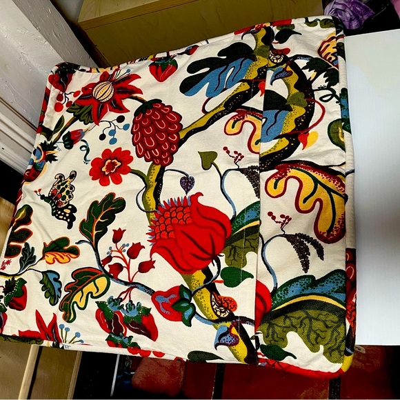 Two pottery barn pillow covers - Picture 5 of 9